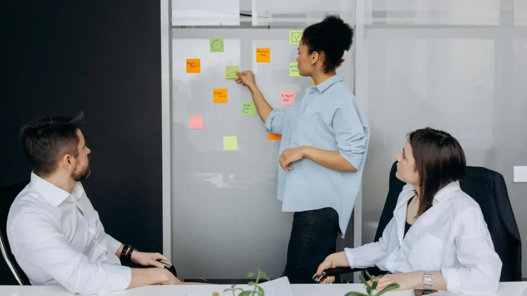 Effective post-offer engagement strategies to reduce dropouts