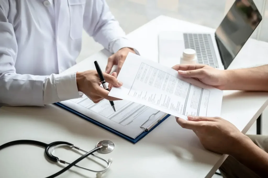 How to write a strong professional recommendation letter