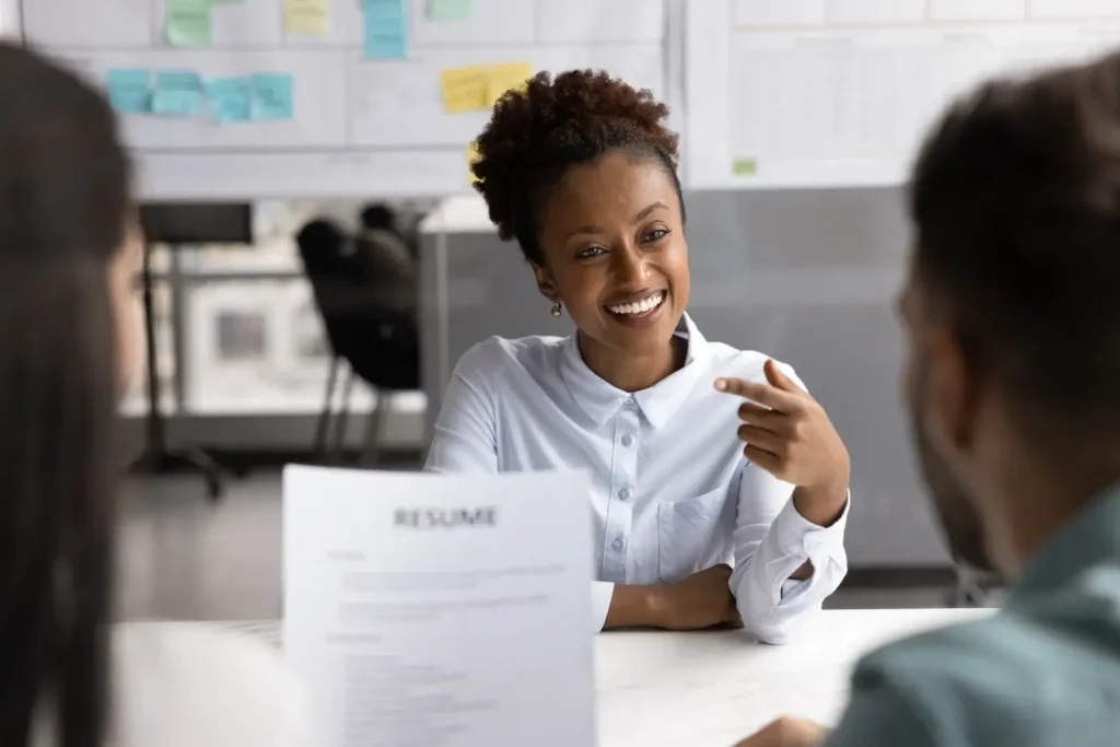 What is white fonting and how to identify it in resumes